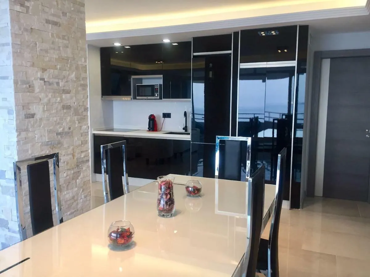 Deluxe Supreme Apartment Malaga