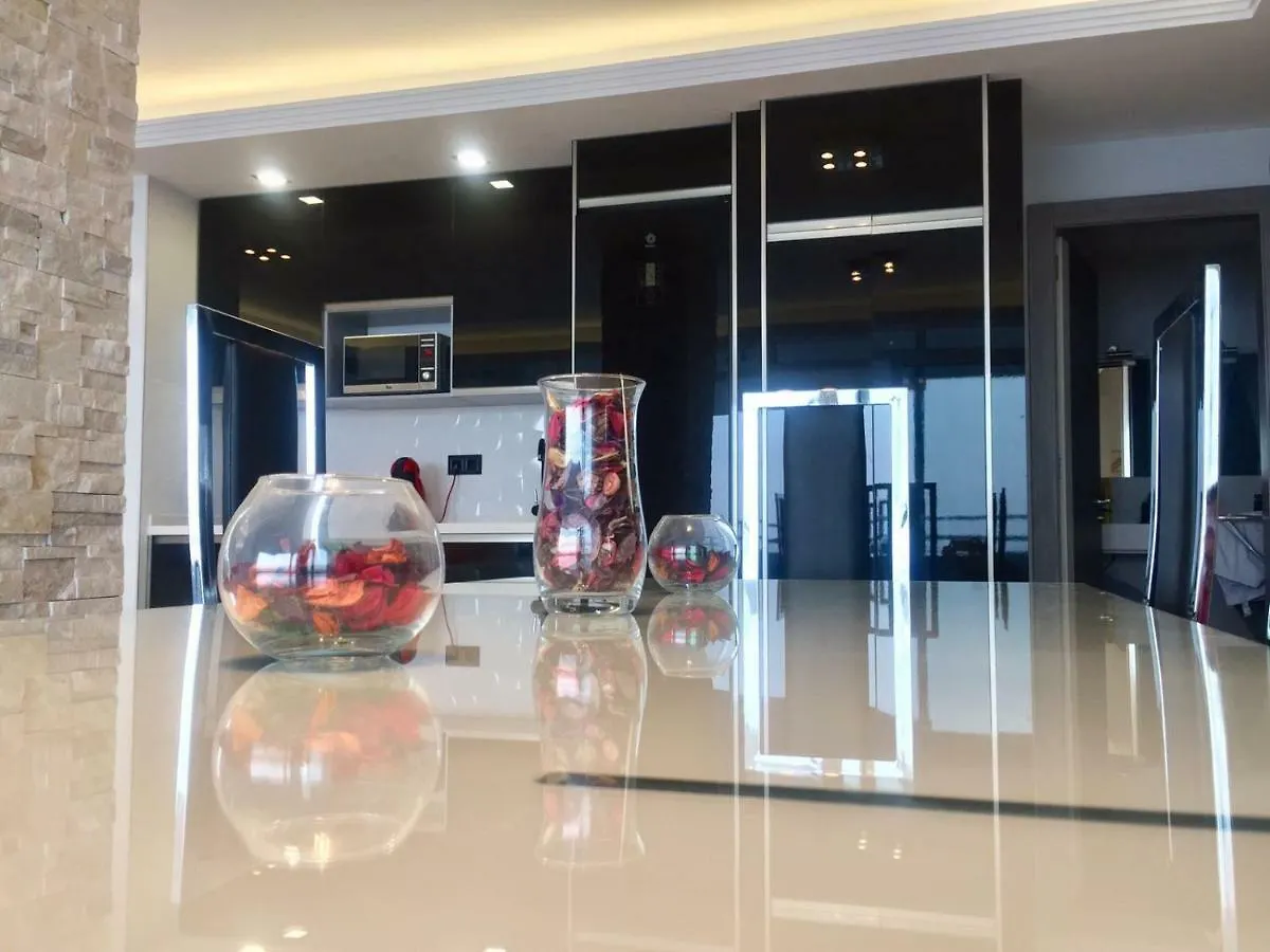 Deluxe Supreme Apartment Malaga