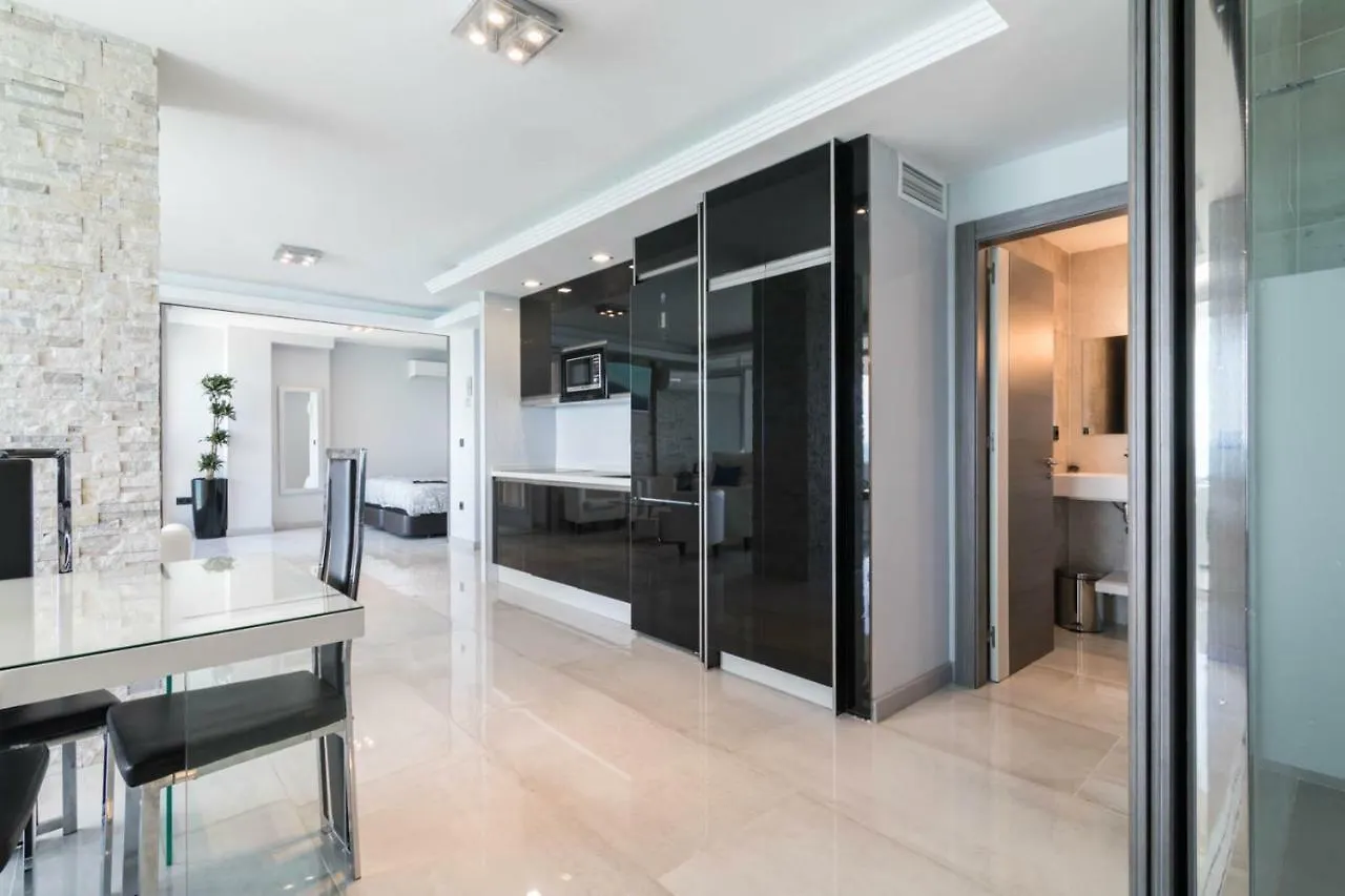 Deluxe Supreme Apartment Malaga