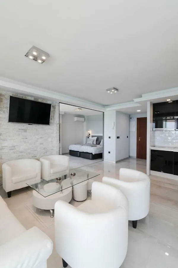 Deluxe Supreme Apartment Malaga